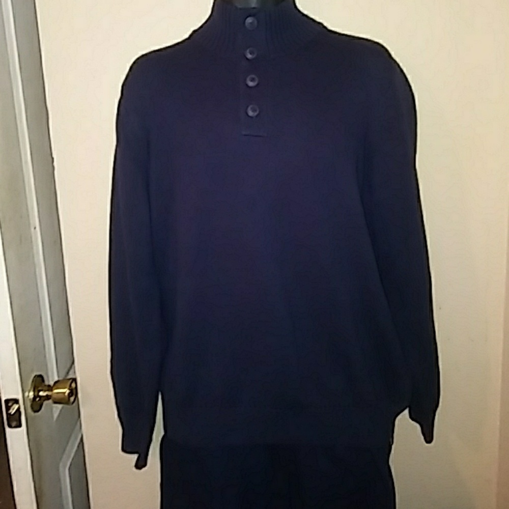 BNWT handsome back to classics mens sweater